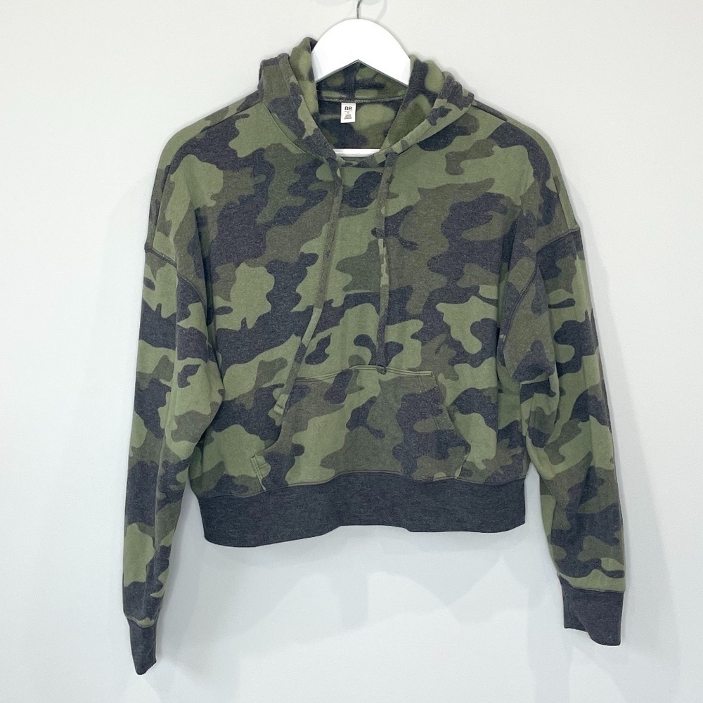 BP Camo Cropped Hoodie w/ Pockets